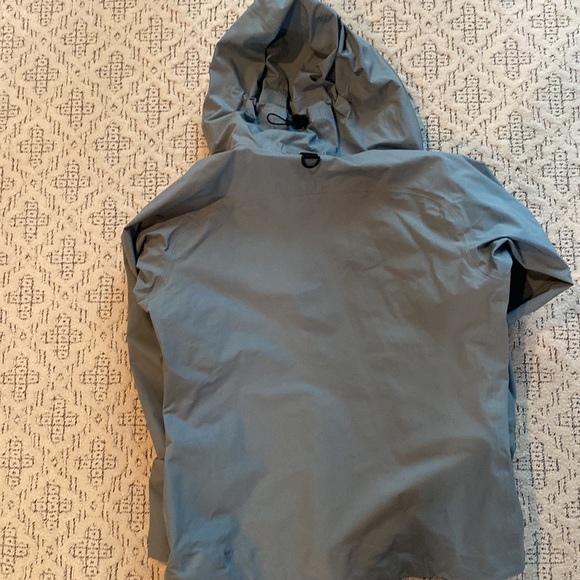 Patagonia jacket with detachable hood. Size S. Like new condition - Picture 4 of 6